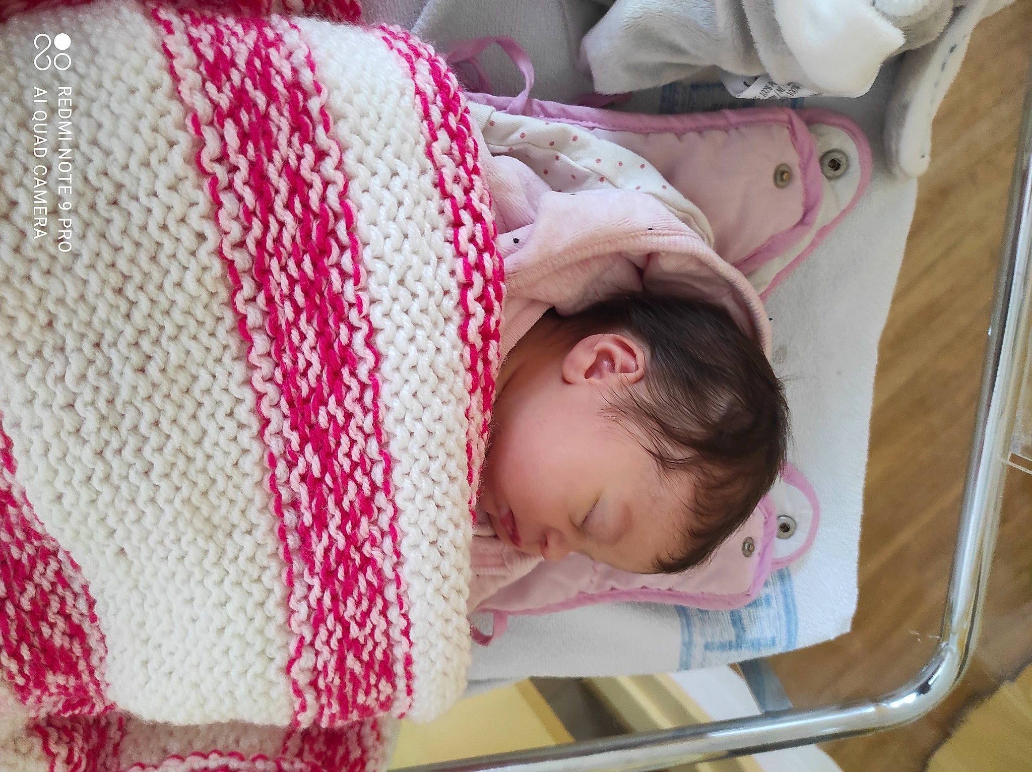 Abygaelle participe au concours pour gagner de l'argent avec cette photo : baby, baby_products, baby_sleeping, baby_toddler_clothing, bedtime, cheek, child, comfort, craft, creative_arts, knitting, linens, nap, person, sleep, textile, thread, toddler, wool, woolen