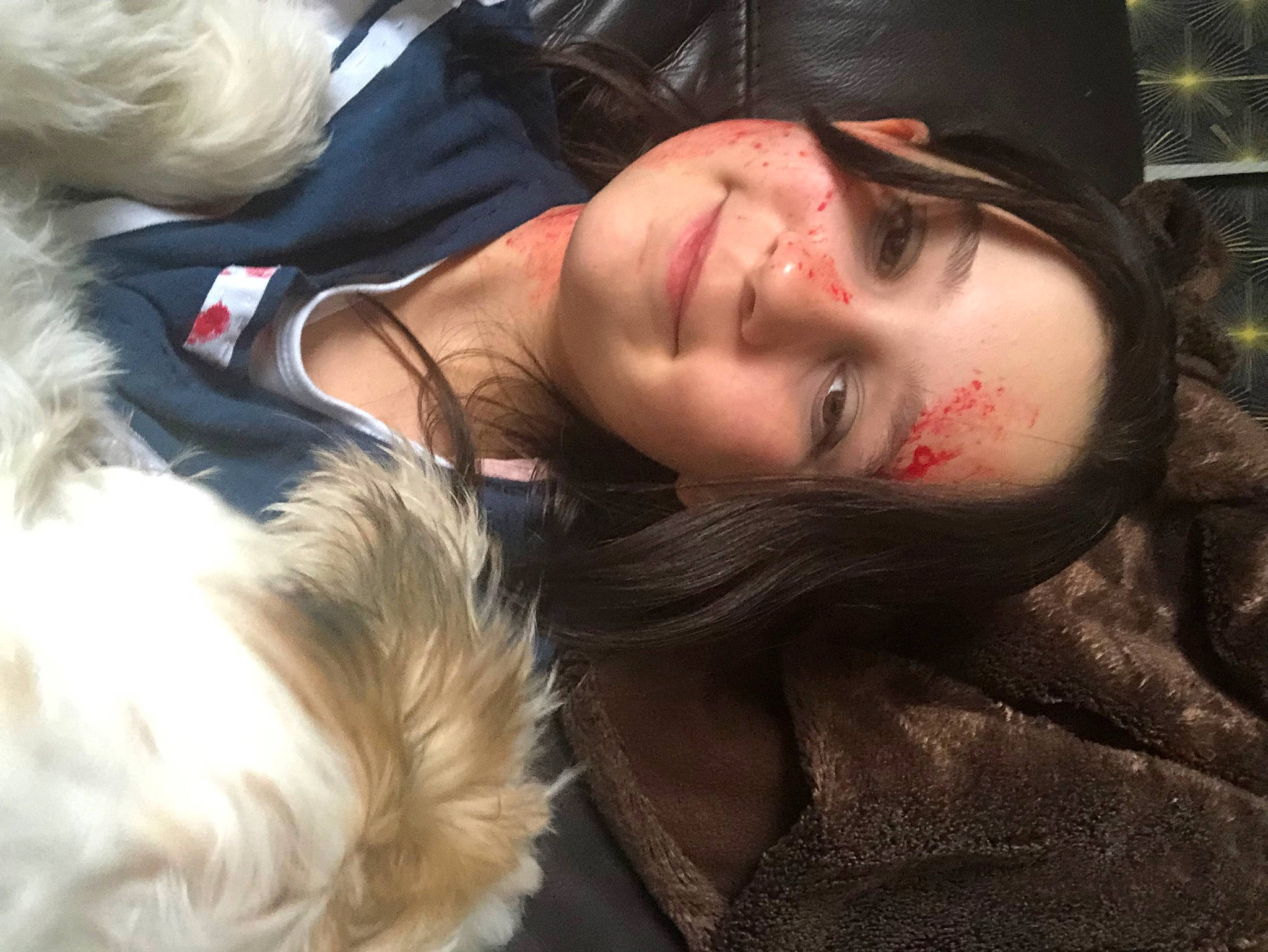 Cléonice a rejoint le concours — aidez-le/la à gagner de superbes lots ! black_hair, carnivore, comfort, companion_dog, dog_breed, ear, eye, eyelash, eyewear, facial_expression, flash_photography, fur_clothing, hair, hairstyle, happy, joy, lip, lipstick, nose, person