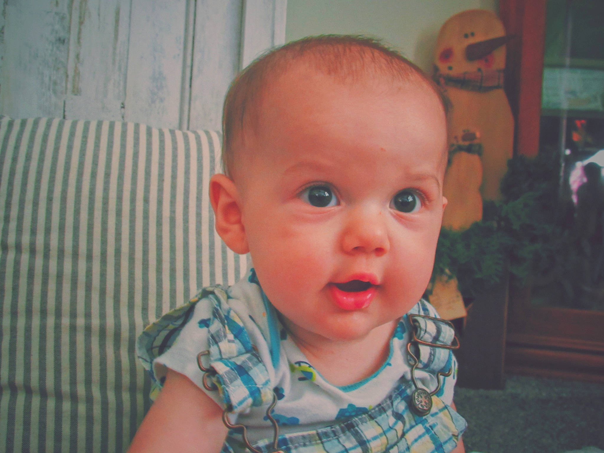 Tucker is registered to the contest to win money with this photo: baby, cheek, child, chin, design, ear, eye, eyebrow, face, facial_expression, forehead, head, iris, lip, mouth, nose, organ, person, skin, smile