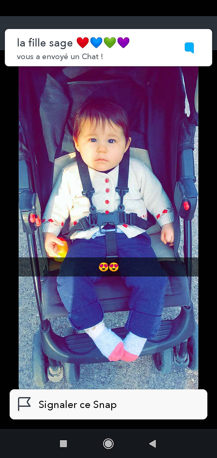 Ylona a rejoint le concours — aidez-le/la à gagner de superbes lots ! child, person, photo_caption, snapshot, toddler