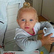 Sabrina participe au concours pour gagner de l'argent avec cette photo :