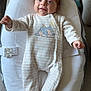 Eduardo Sandro a rejoint le concours — aidez-le/la à gagner de superbes lots ! baby, infant, smiling, onesie, striped_clothing, baby_lounger, pacifier_clip, name_beads, cute, happy, face, blue_eyes, soft_toys, sleeping_elephant, comfort, indoor, child, newborn, lying_down, cozy