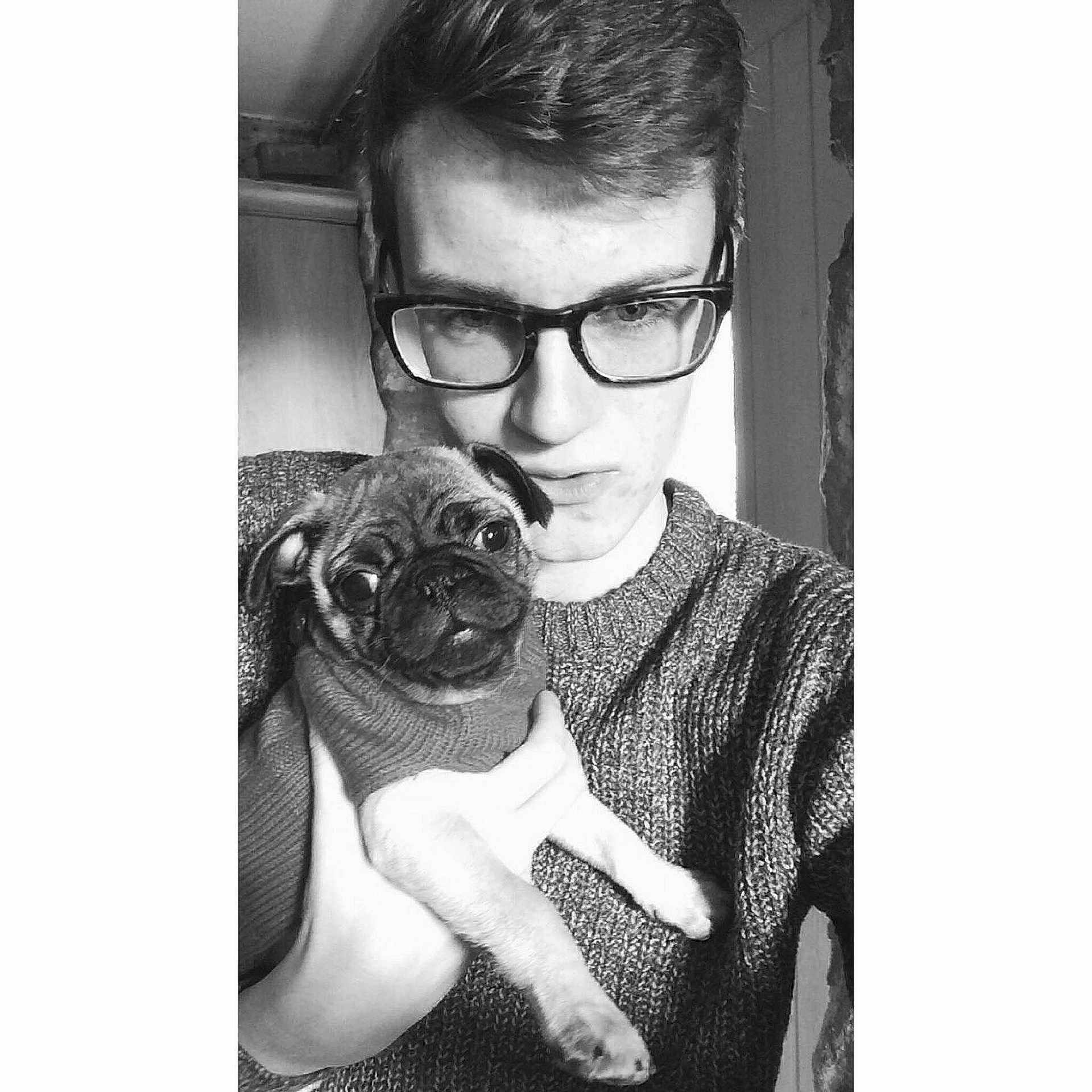 Maggie is registered to the contest to win money with this photo: