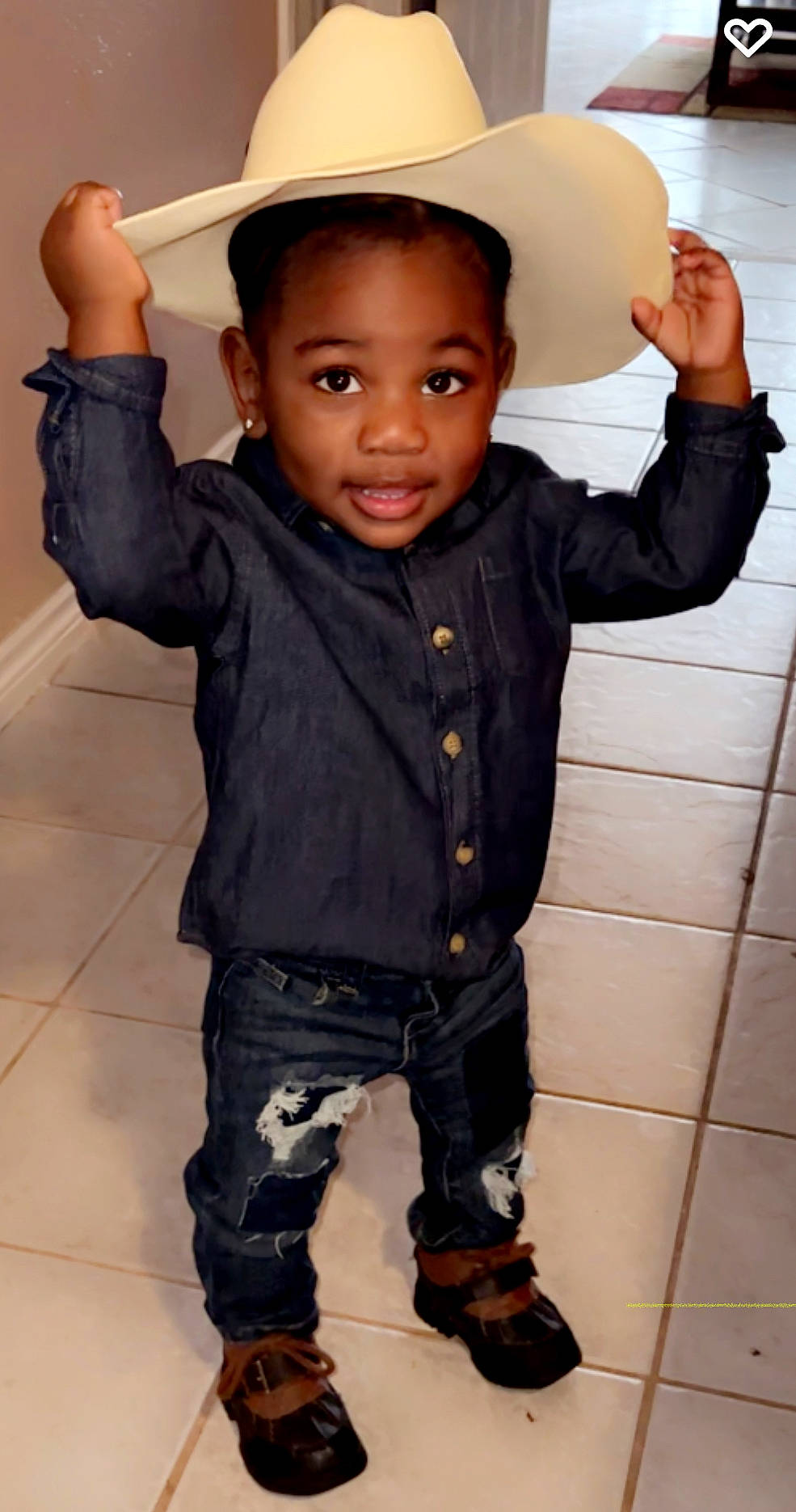 Jahmir joined the competition — help win amazing prizes! cheek, face, facial_expression, finger, forehead, gesture, hairstyle, hand, head, human, human_body, joint, joy, leg, nose, organ, person, photograph, skin, sleeve