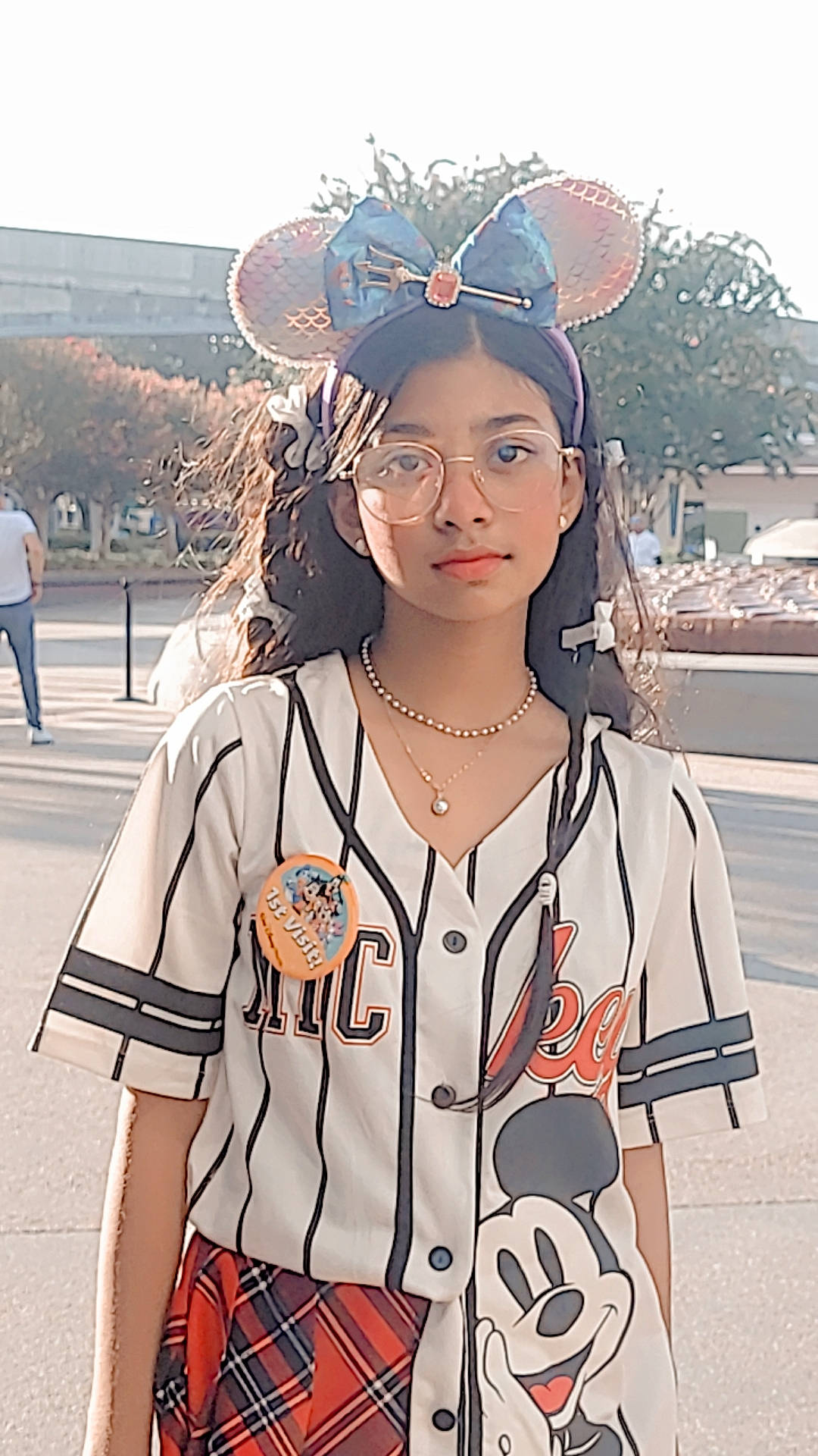 Zannatul is registered to the contest to win money with this photo: art, black_hair, cool, eye, eyewear, fashion, fashion_design, fun, glasses, hairstyle, happy, headpiece, headwear, human, jewellery, necklace, person, personal_protective_equipment, sleeve, t_shirt