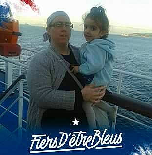 Sophia participe au concours pour gagner de l'argent avec cette photo : ocean, person, photo_caption, recreation, vehicle