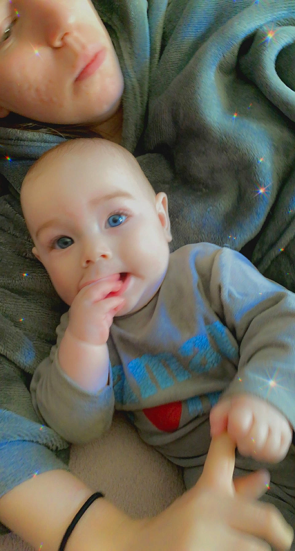 Ayden participe au concours pour gagner de l'argent avec cette photo : baby_toddler_clothing, blue, cheek, comfort, doll, eye, eyelash, finger, forehead, gesture, hand, head, iris, lip, mouth, nose, person, skin, sleeve, thumb