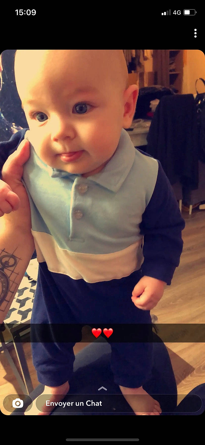 Ayden a rejoint le concours — aidez-le/la à gagner de superbes lots ! baby_toddler_clothing, black, blue, cheek, eye, eyebrow, facial_expression, hairstyle, head, human_body, iris, joint, lip, mouth, neck, nose, organ, person, shoulder, skin