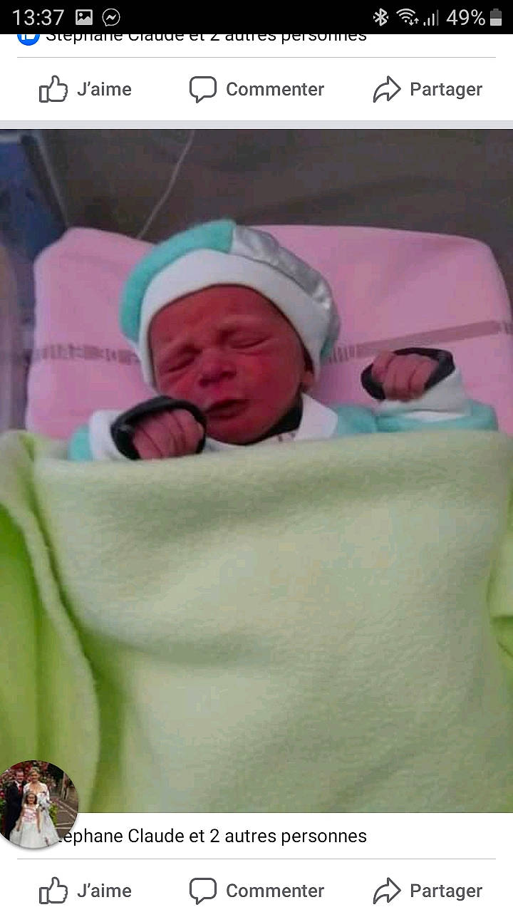 Maxence a rejoint le concours — aidez-le/la à gagner de superbes lots ! baby, bedtime, birth, child, childbirth, headwear, nap, person, photo_caption, sorrow