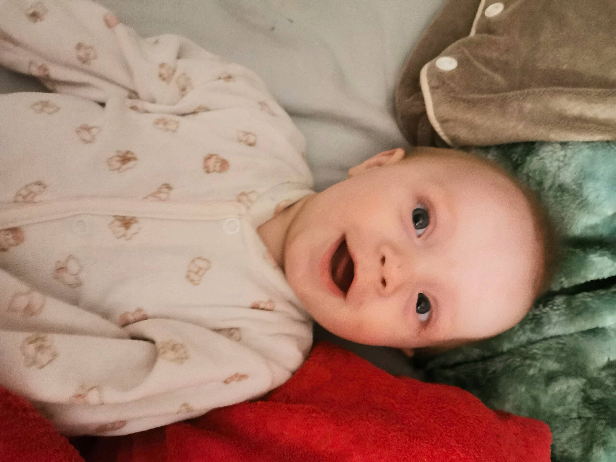 Octavia participe au concours pour gagner de l'argent avec cette photo : baby, bedtime, cheek, child, eye, face, head, lip, mouth, nose, person, skin, toddler