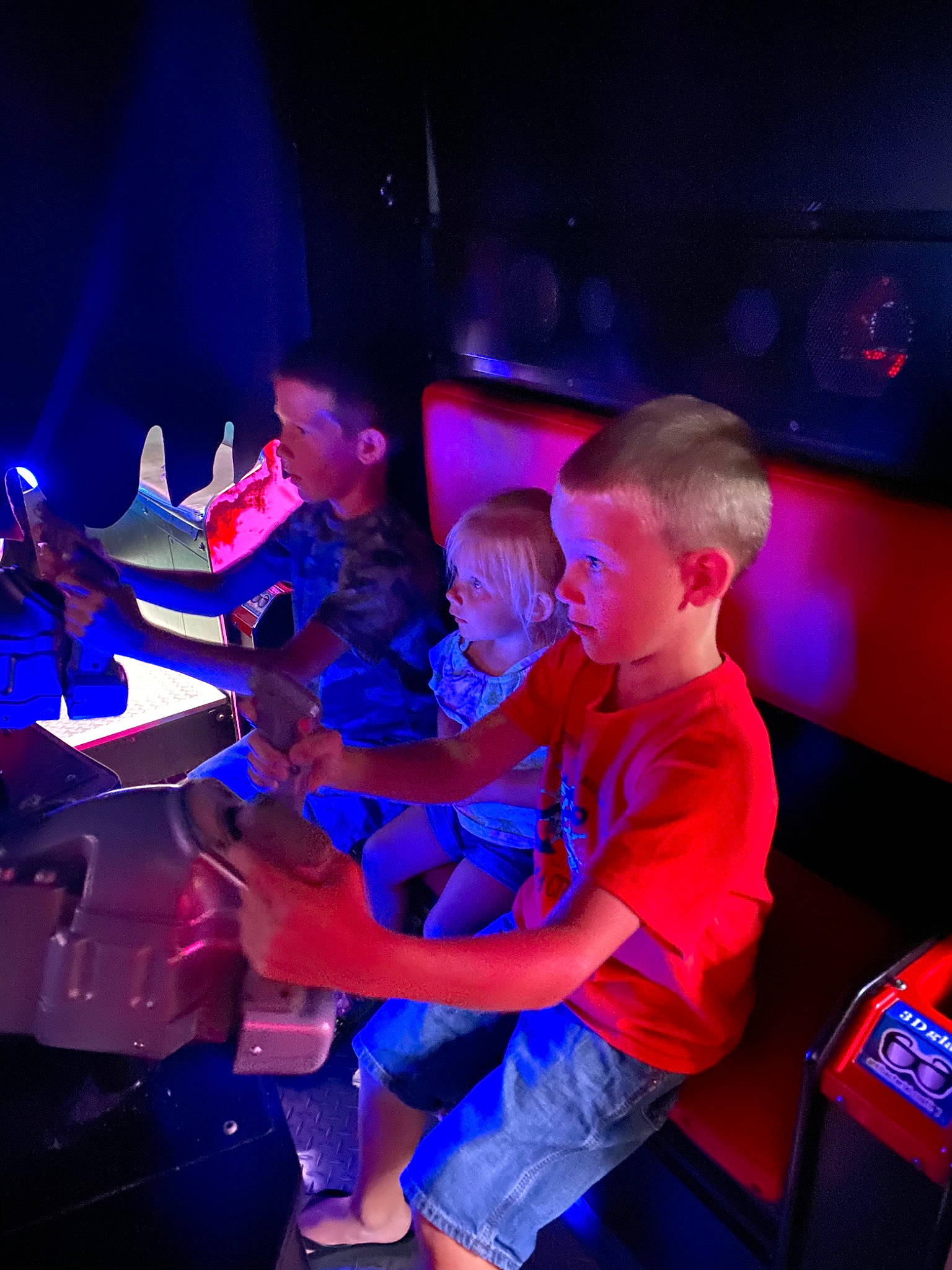 Conner is registered to the contest to win money with this photo: artist, chair, electric_blue, entertainment, event, fun, interaction, leisure, magenta, music, music_artist, music_venue, musician, performance_art, performing_arts, person, purple, shorts, stage, t_shirt