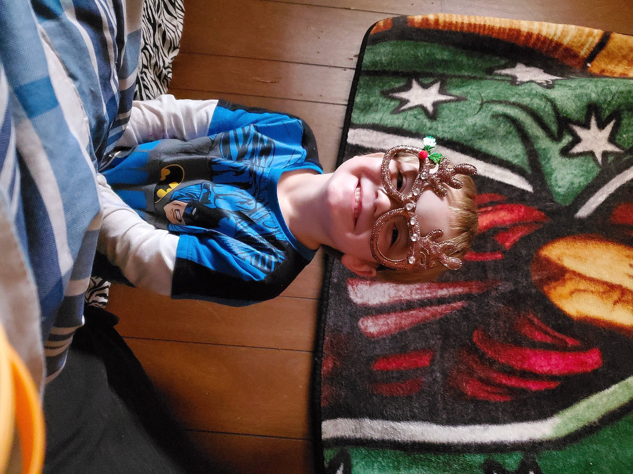 Richard joined the competition — help win amazing prizes! arm, child, comfort, cool, couch, eyewear, hand, human_body, human_leg, joy, microphone, pattern, person, pillow, room, sitting, tattoo, textile, thigh, tree