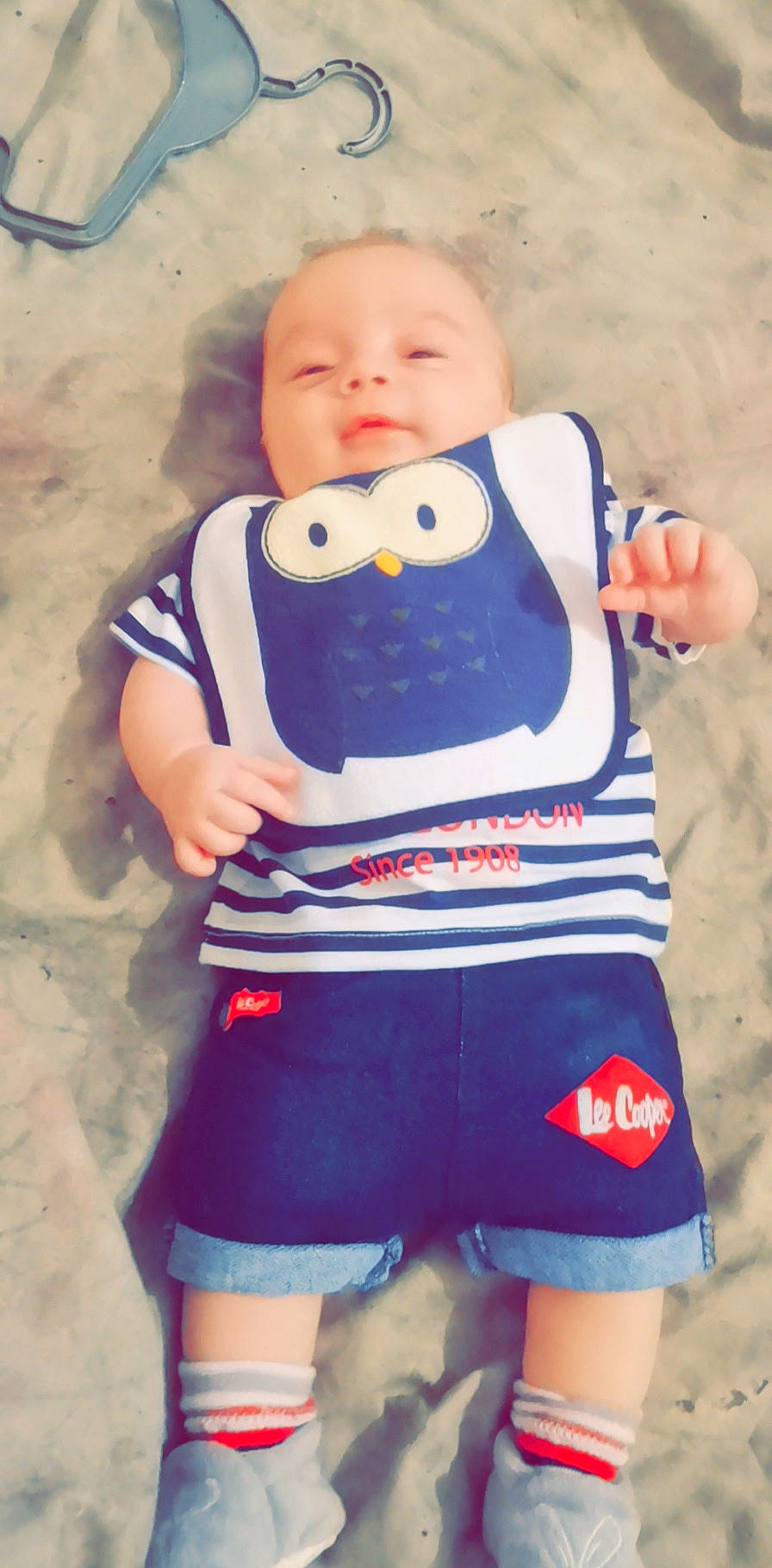 Mayaken a rejoint le concours — aidez-le/la à gagner de superbes lots ! baby, baby_products, baby_toddler_clothing, blue, child, electric_blue, person, play, smile, textile, toddler