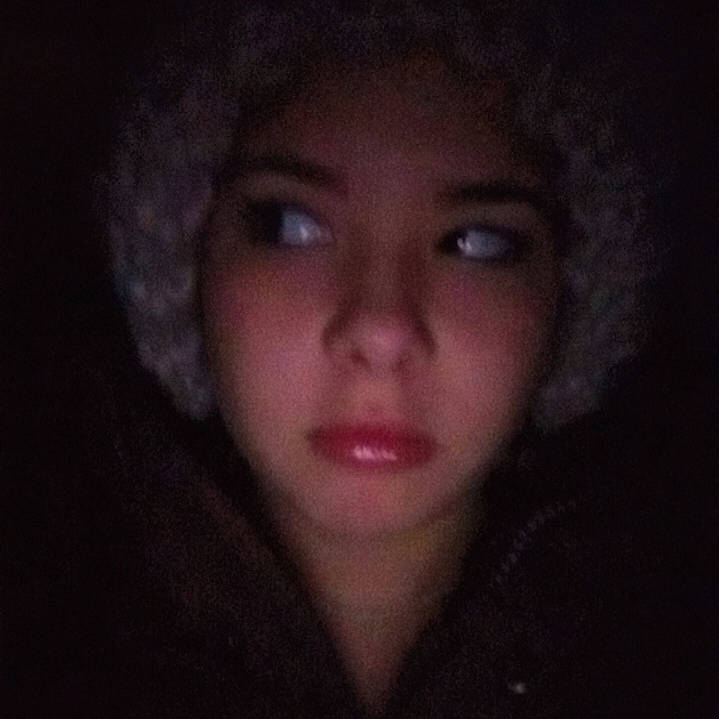 Melia is registered to the contest to win money with this photo: black_hair, blond, cheek, child, cloud, darkness, ear, eyelash, flash_photography, forehead, fun, human_body, iris, jaw, jheri_curl, lip, midnight, neck, no_expression, nose