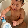 Mike a rejoint le concours — aidez-le/la à gagner de superbes lots ! baby, basin, bathing, bathroom, bathtub, bottle, eating, face, food, head, indoors, person, photography, portrait, room, shower, spitting, tub