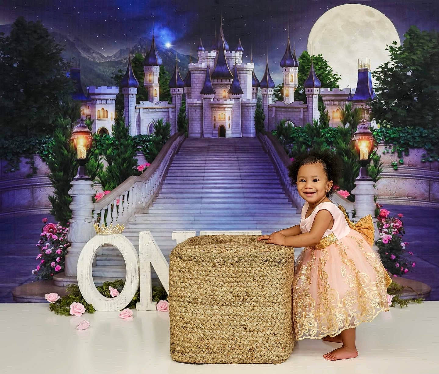 Ka Miyah is registered to the contest to win money with this photo: arch, architecture, astronomical_object, clothing, dress, event, formal_wear, happy, joy, landmark, leisure, moon, person, photograph, plant, purple, smile, toddler, tourism, travel