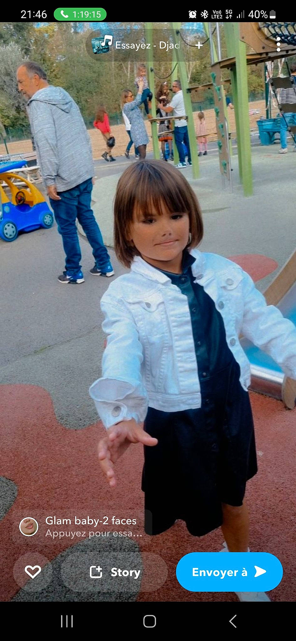 Romy a rejoint le concours — aidez-le/la à gagner de superbes lots ! bangs, blue, child, city, electric_blue, event, flooring, fun, happy, hime_cut, human_leg, leisure, pedestrian, person, recreation, road, shoe, street, toddler, travel