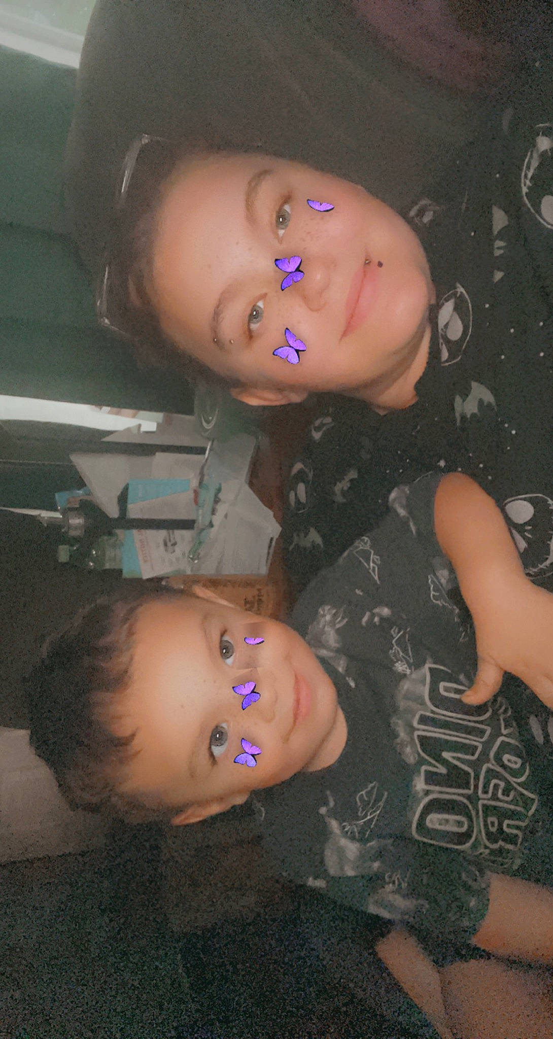 Antonio is registered to the contest to win money with this photo: black_hair, cheek, chest, chin, ear, eye, eyebrow, eyelash, finger, gesture, happy, human_body, iris, jaw, lip, mouth, neck, nose, organ, person