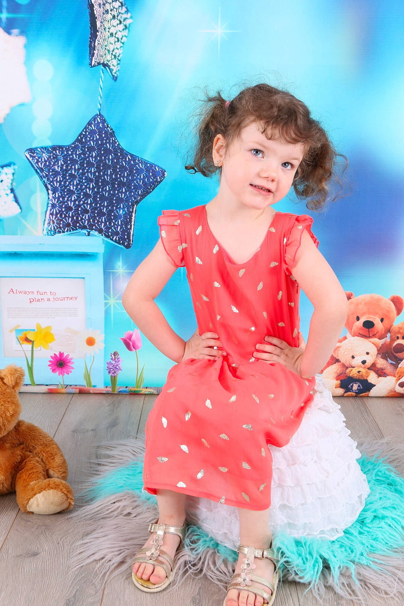 Inès participe au concours pour gagner de l'argent avec cette photo : baby, baby_toddler_clothing, baby_toys, blue, child, child_model, day_dress, dress, embellishment, fawn, one_piece_garment, pattern, peach, person, plush, polka_dot, shoe, stuffed_toy, teddy_bear, toddler