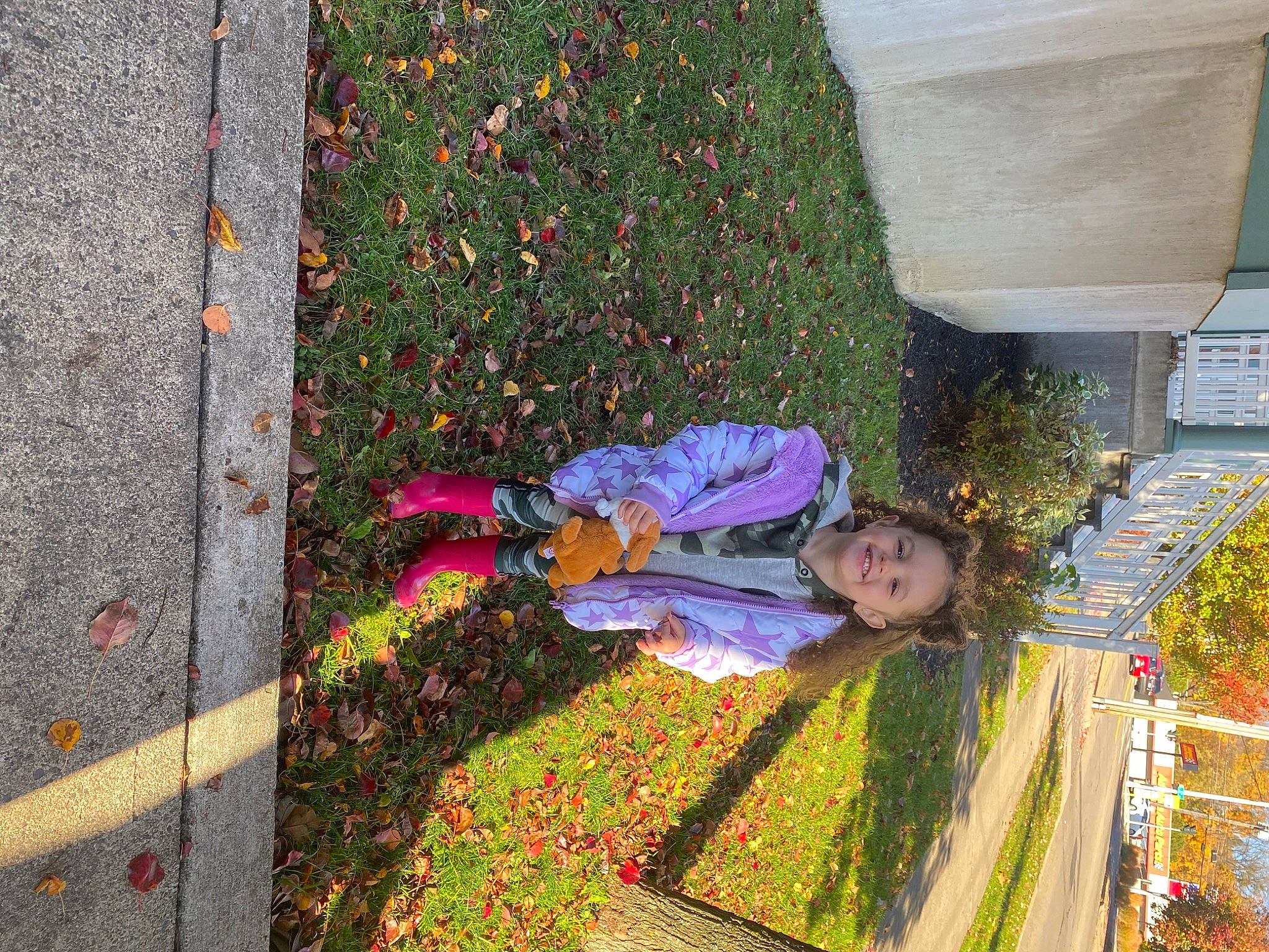 Maleigha is registered to the contest to win money with this photo: concrete, flooring, flower, fun, garden, grass, green, groundcover, joy, landscape, lawn, leaf, leisure, people_in_nature, person, plant, road_surface, shadow, shrub, sidewalk