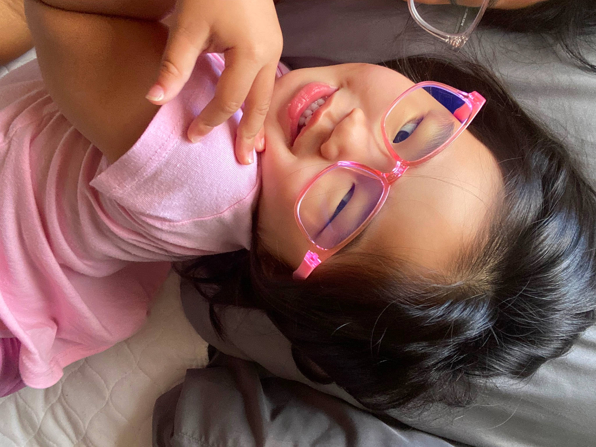 Zyla is registered to the contest to win money with this photo: arm, eyebrow, eyelash, finger, gesture, glasses, hand, happy, head, jaw, joint, leg, lip, mouth, neck, nose, person, shoulder, skin, smile