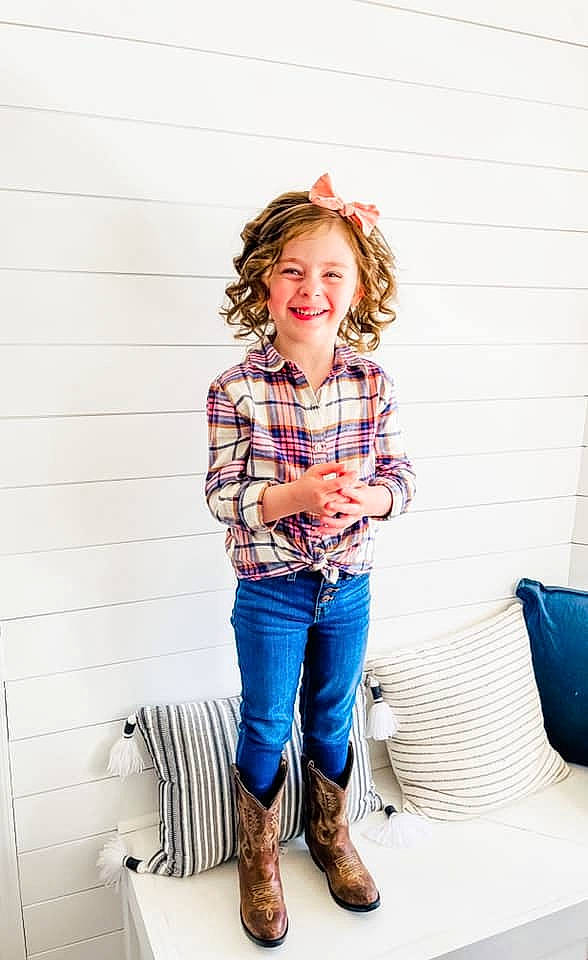 Raegan joined the competition — help win amazing prizes! bag, blue, denim, electric_blue, fashion_design, happy, human_leg, joy, knee, leg, pattern, person, plaid, shoulder, sleeve, smile, street_fashion, t_shirt, textile, thigh