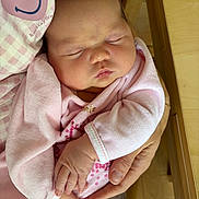 Olivia participe au concours pour gagner de l'argent avec cette photo : baby, sleeping, pink_clothing, blanket, hand, infant, cute, face, skin, person, child, sleep, newborn, soft, cozy, warm, fingers, rest, indoors, holding