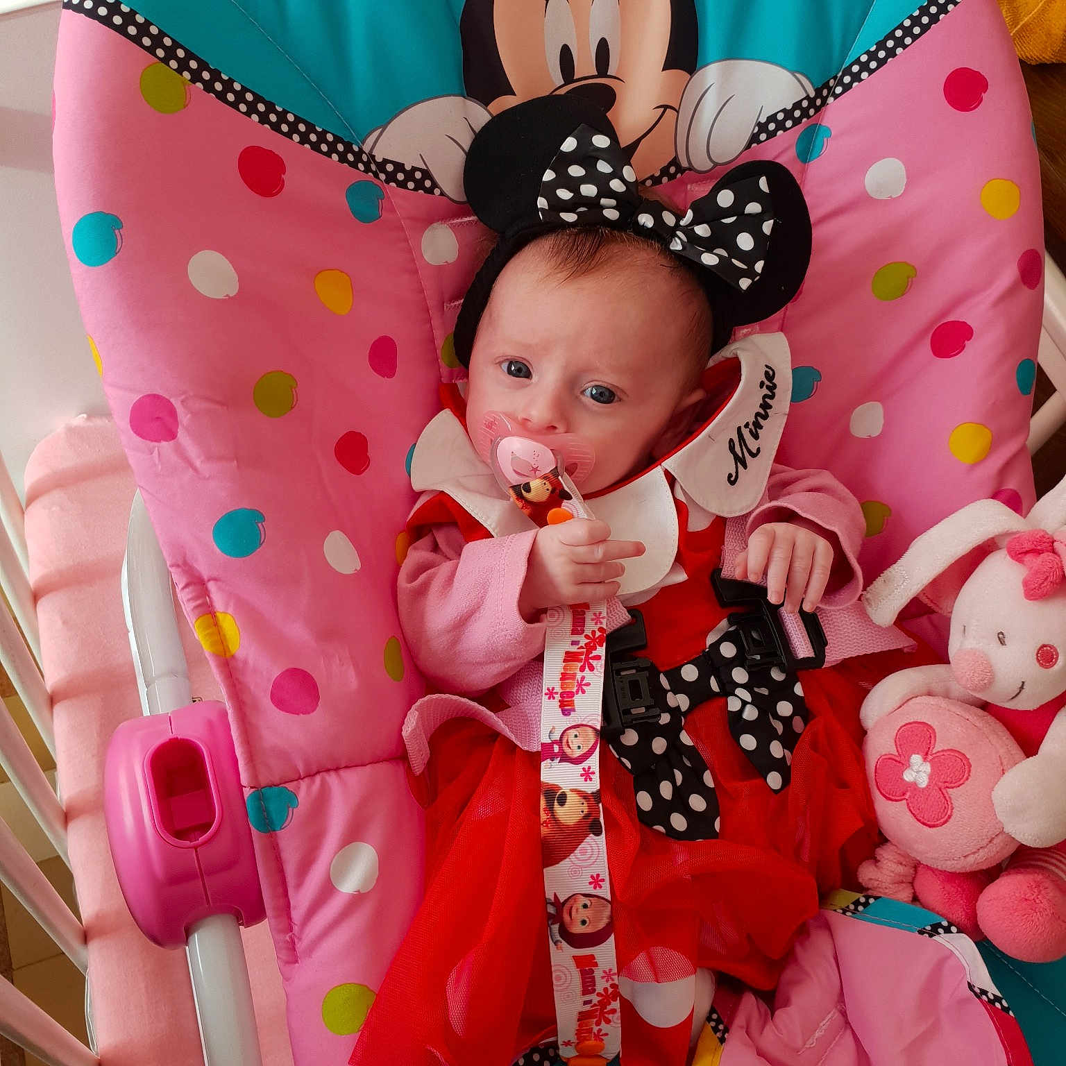 Liyana a rejoint le concours — aidez-le/la à gagner de superbes lots ! baby, child, person, pink, textile, toddler, toy