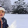 Macias a rejoint le concours — aidez-le/la à gagner de superbes lots ! child, toddler, winter_clothing, snow, snowfall, outdoor, cold_weather, jacket, hood, curious, face, nature, trees, snowy, winter, park, daylight, young_child, expression, freeze