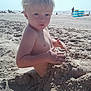 Raphaël a rejoint le concours — aidez-le/la à gagner de superbes lots ! child, beach, sand, playing, blonde_hair, blue_eyes, sunlight, summer, outdoor, person, vacation, holiday, nature, water, shore, seashore, sandcastle, fun, cute, portrait