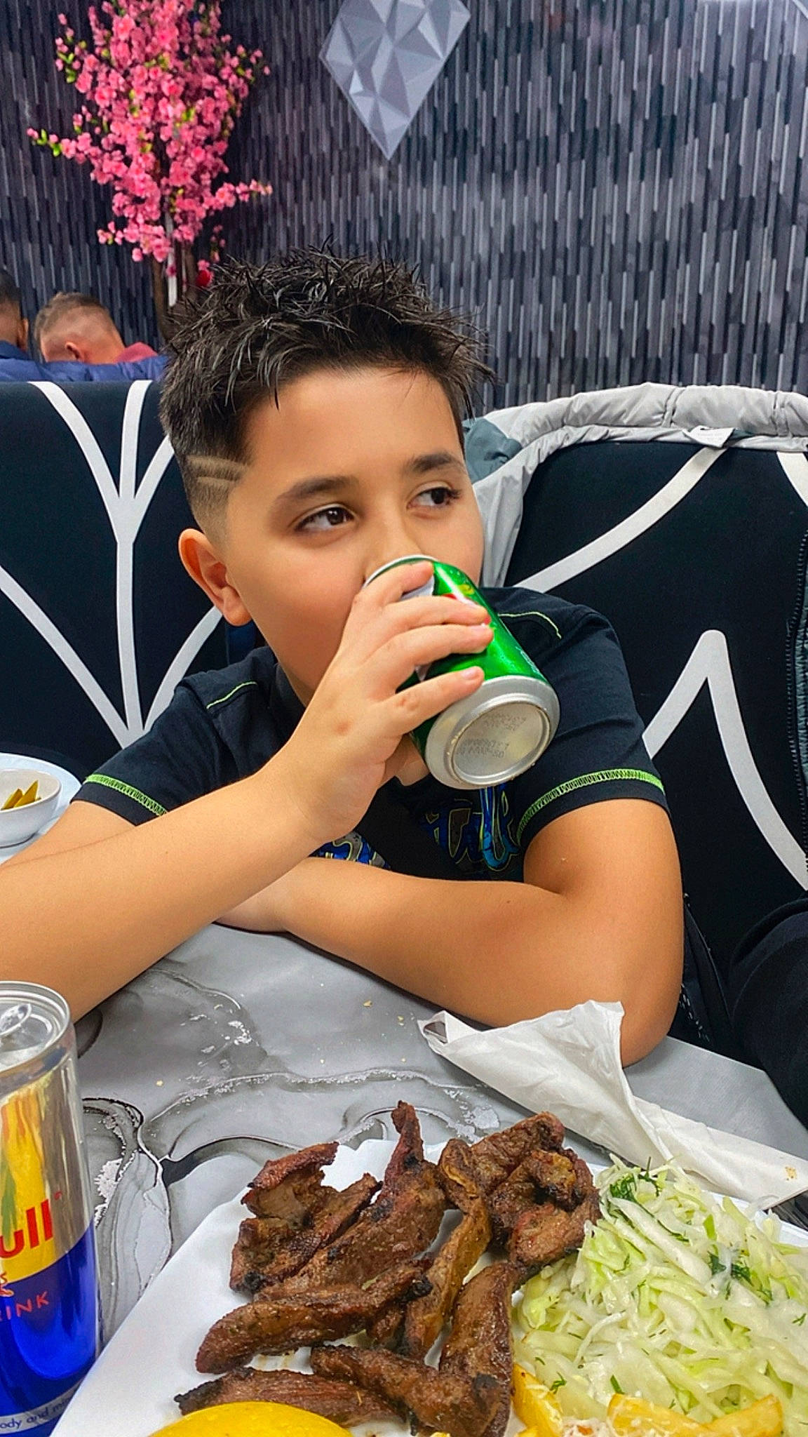 David is registered to the contest to win money with this photo: child, comfort_food, cuisine, delicacy, dish, drink, fast_food, finger_food, food, food_craving, happy, ingredient, junk_food, meat, person, plate, sharing, staple_food, table, tableware