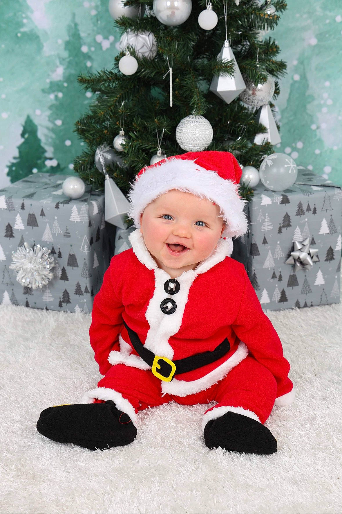 Milo joined the competition — help win amazing prizes! art, baby, baby_toddler_clothing, christmas, christmas_decoration, christmas_eve, christmas_ornament, christmas_tree, conifer, event, evergreen, happy, headwear, holiday, holiday_ornament, ornament, person, sleeve, smile, snow