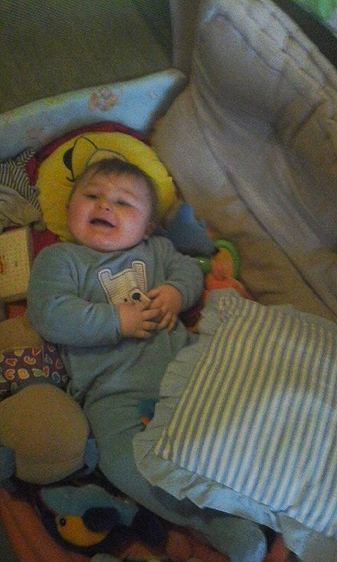 Nelson participe au concours pour gagner de l'argent avec cette photo : baby, bedtime, child, nap, person, skin, sleep, toddler