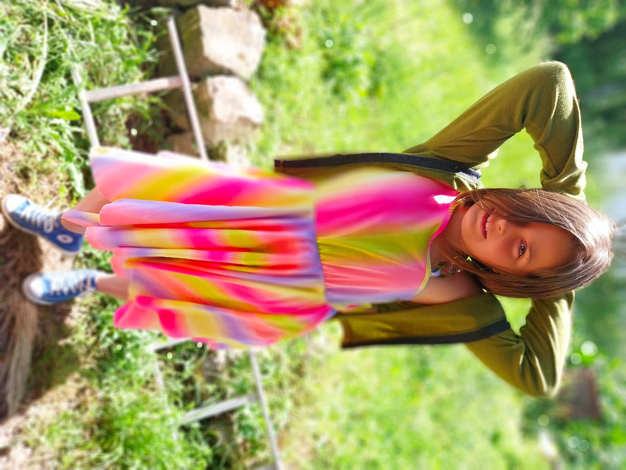 Alyssonne participe au concours pour gagner de l'argent avec cette photo : botany, fashion_accessory, fun, grass, grassland, happy, joy, landscape, leisure, magenta, people_in_nature, person, photo_shoot, pink, plant, recreation, sitting, thigh, tree, waist