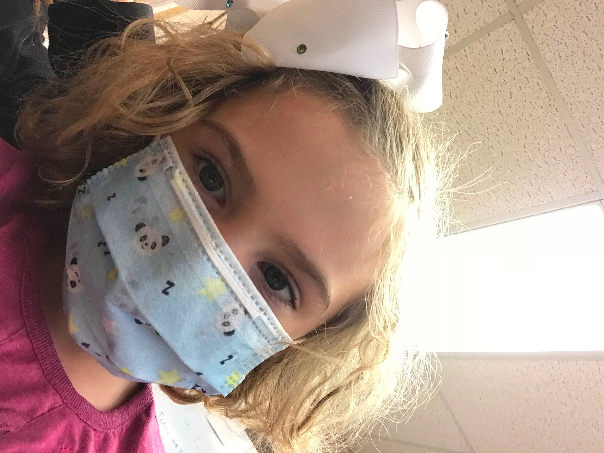 Autumn joined the competition — help win amazing prizes! banknote, cash, currency, electrical_supply, lamp, light_fixture, lighting, lighting_accessory, money, money_handling, paper, paper_product, person, selfie