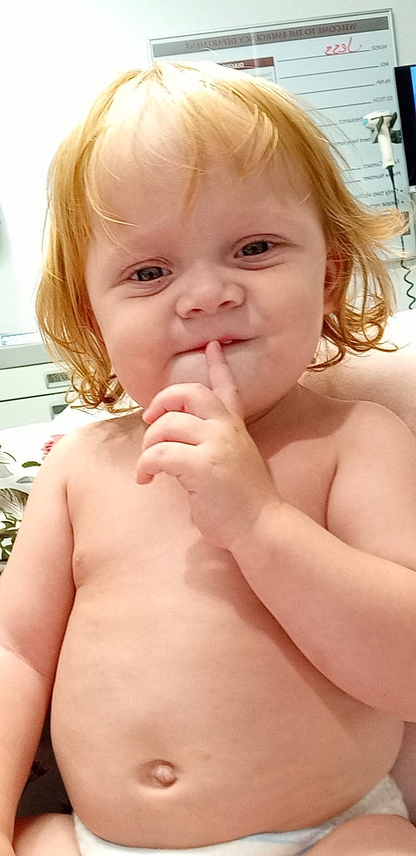 Daniel is registered to the contest to win money with this photo: arm, cheek, eye, eyebrow, eyelash, finger, gesture, hand, happy, human_body, iris, lip, mouth, muscle, neck, nose, person, skin, smile, stomach