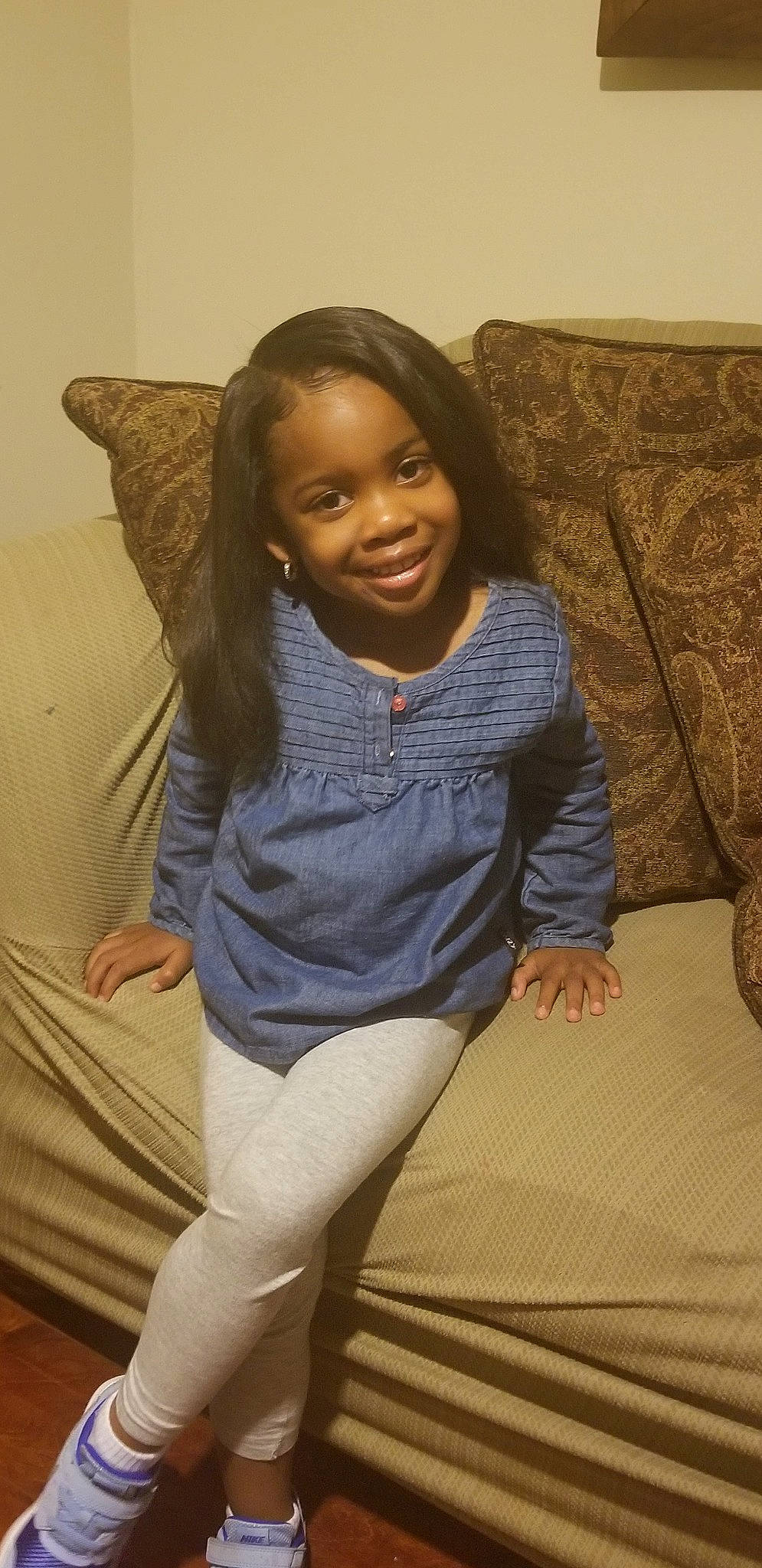 Taelynn is registered to the contest to win money with this photo: abdomen, arm, beauty, child, day, eye, floor, flooring, fun, girl, hair, joy, leg, organ, person, sitting, skin, smile, standing, textile