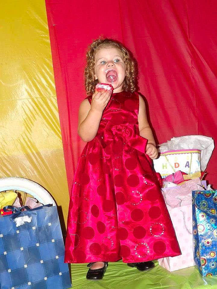 Lulu joined the competition — help win amazing prizes! child, magenta, person, play