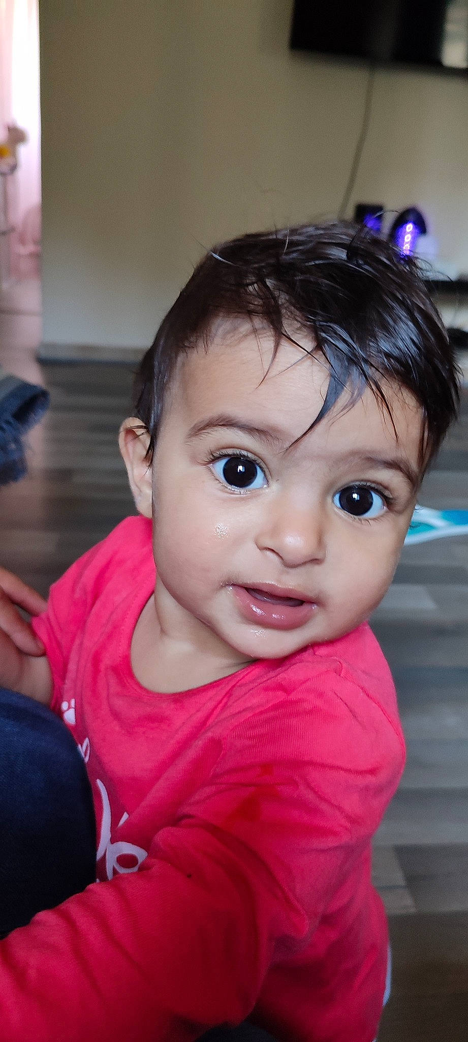 Manessa participe au concours pour gagner de l'argent avec cette photo : cheek, chin, ear, eye, eyebrow, eyelash, facial_expression, flash_photography, forehead, hairstyle, happy, human, iris, lip, mammal, mouth, nose, person, skin, sleeve