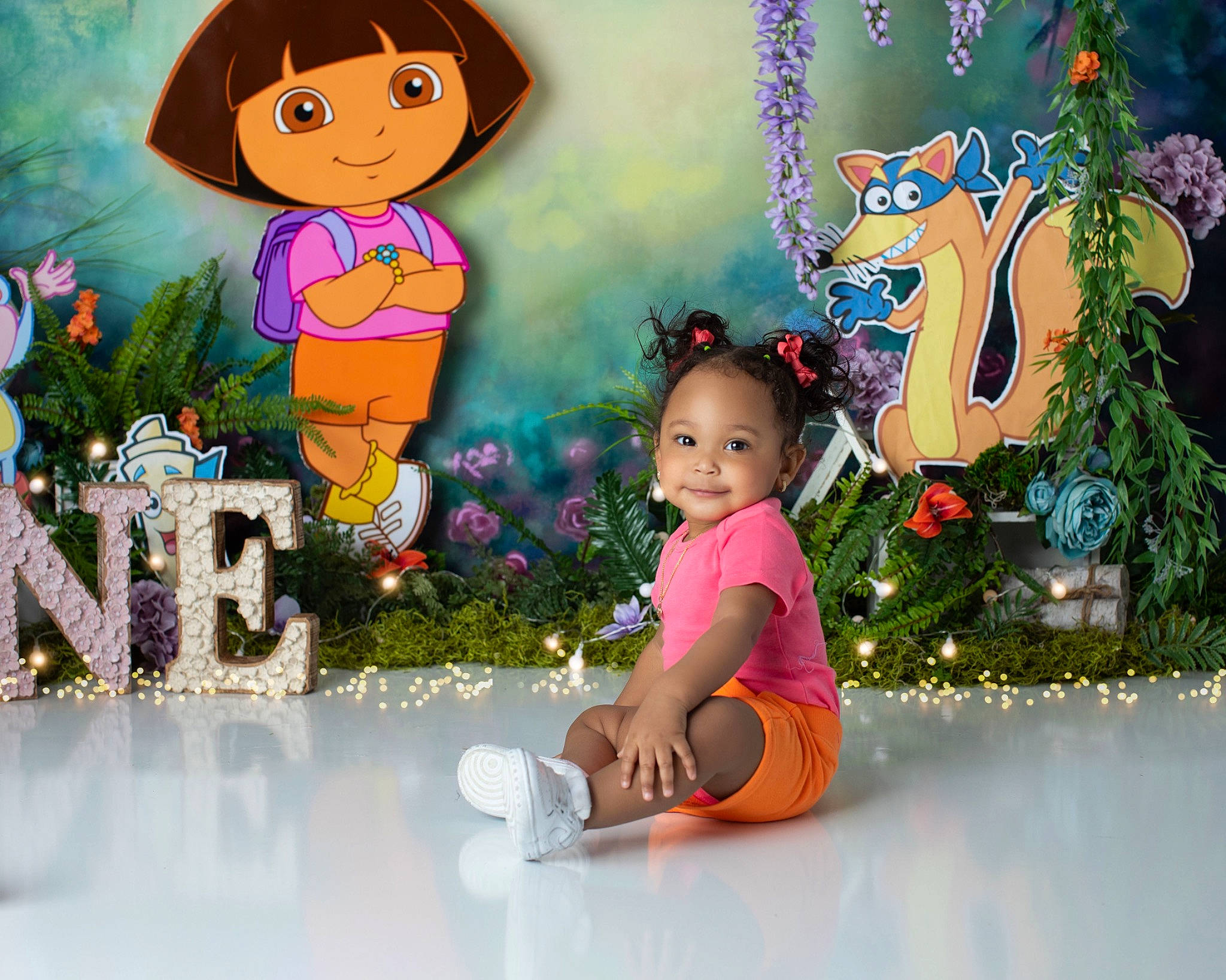 Aliani is registered to the contest to win money with this photo: art, beauty, cartoon, event, facial_expression, fun, green, happy, head, joy, mammal, organ, people, person, photograph, pink, plant, snapshot, textile, toy