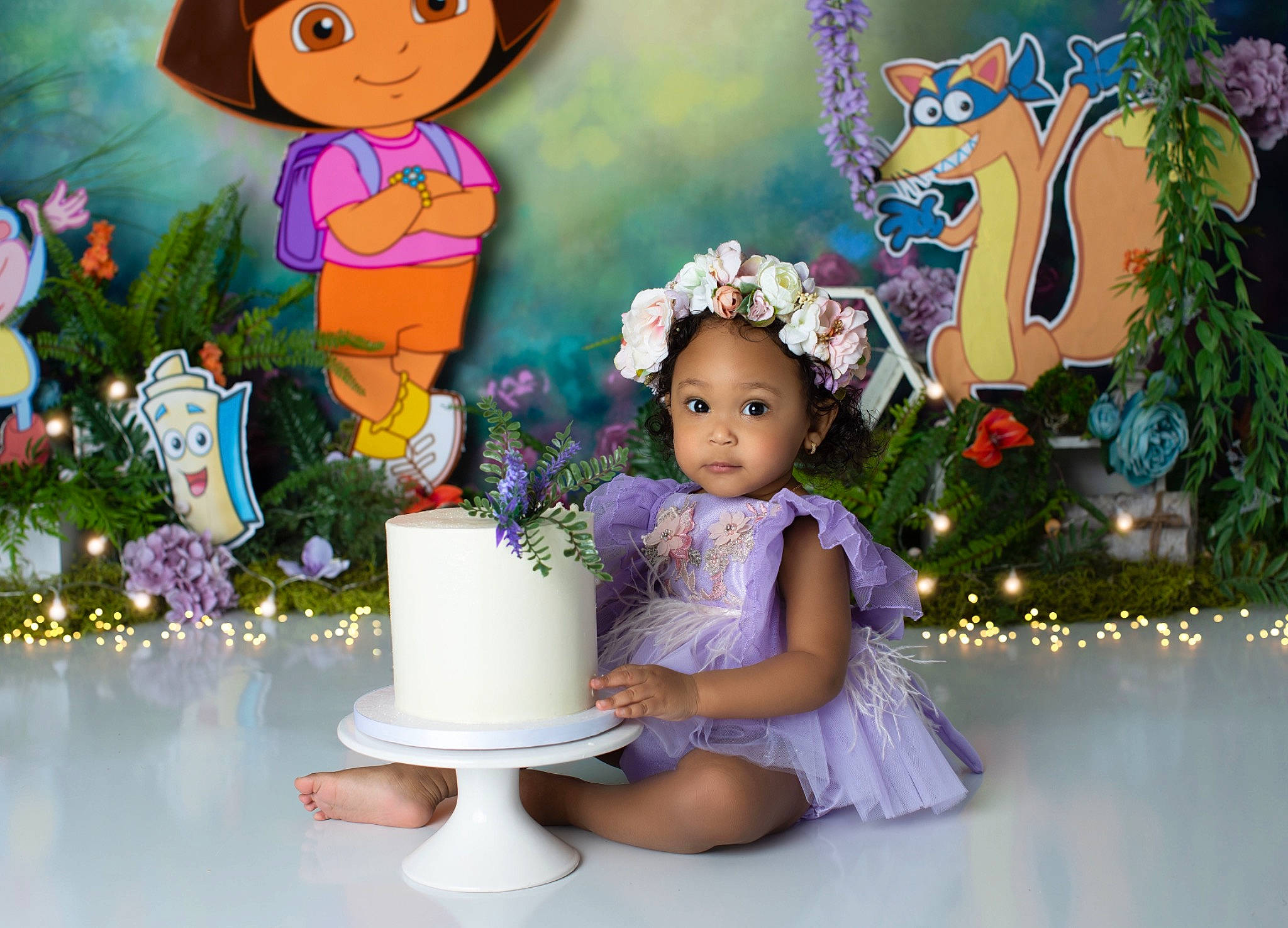 Aliani is registered to the contest to win money with this photo: art, cake_decorating, cake_decorating_supply, christmas_decoration, christmas_ornament, decoration, doll, event, fictional_character, fun, happy, ornament, person, petal, pink, plant, purple, sugar_cake, toy, tree