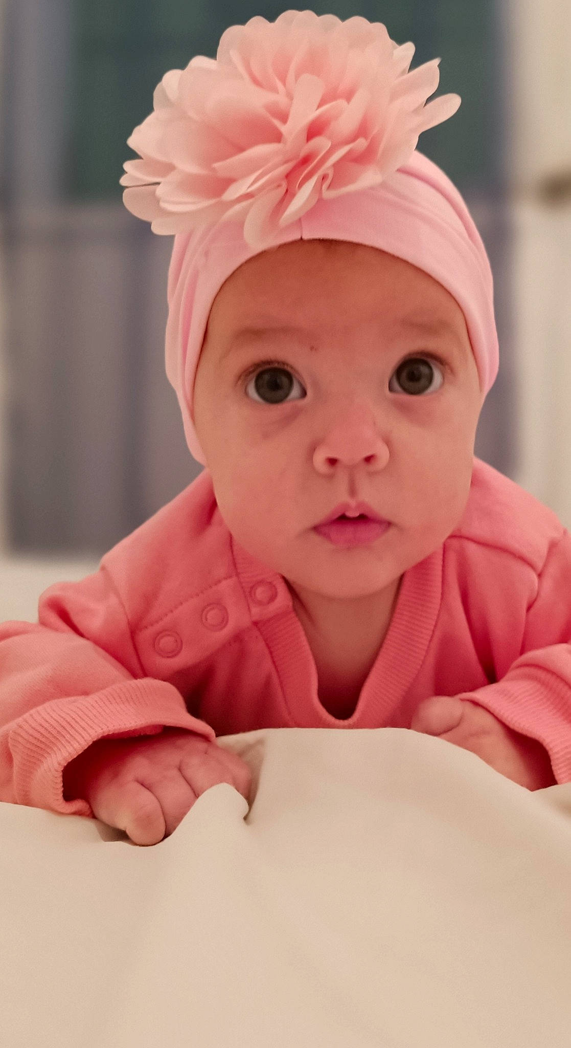 Kellya participe au concours pour gagner de l'argent avec cette photo : baby, baby_sleeping, baby_toddler_clothing, cap, cheek, child, chin, comfort, face, fashion_accessory, happy, headband, headpiece, headwear, linens, lip, peach, person, pink, skin