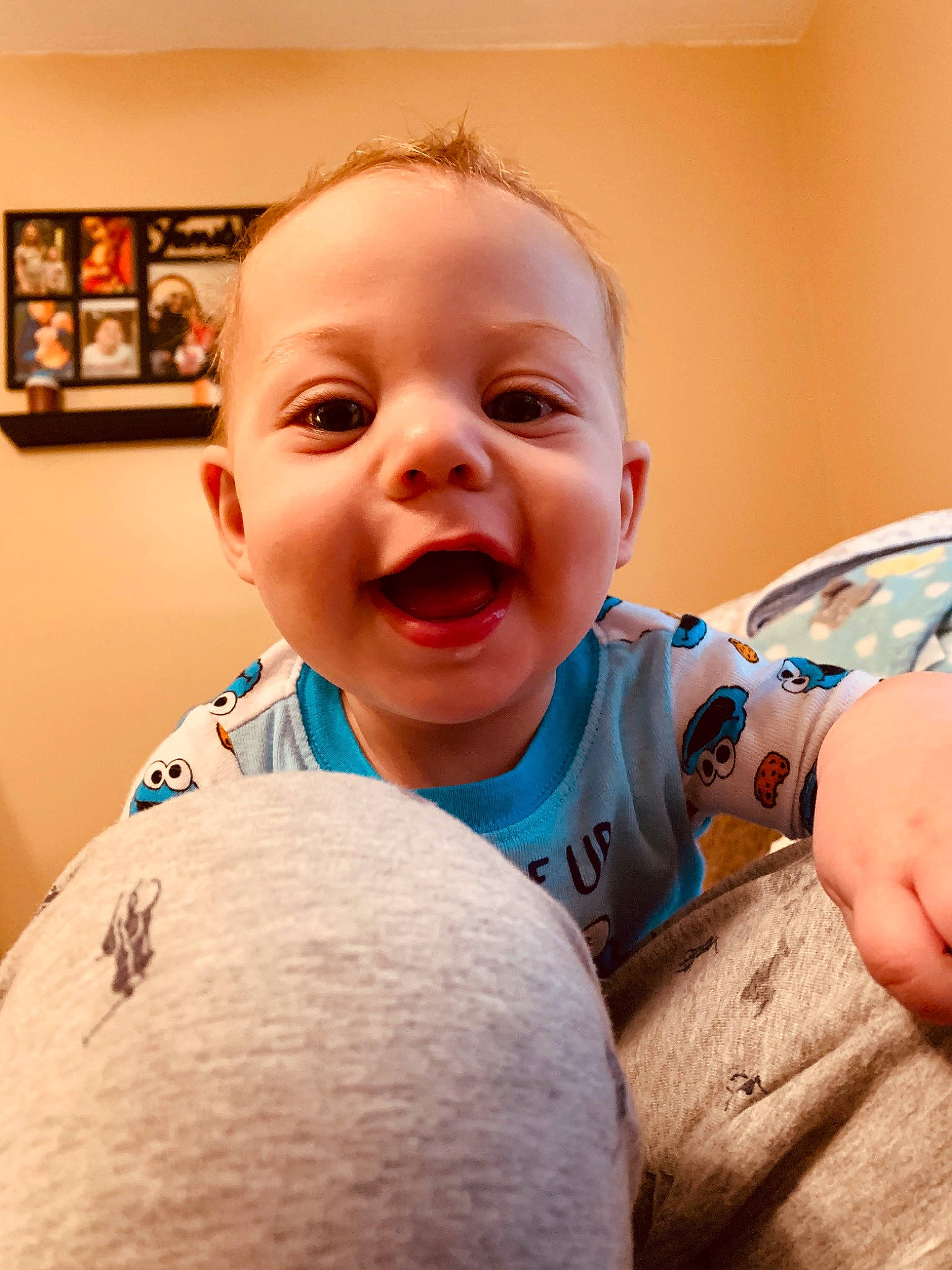 Oliver is registered to the contest to win money with this photo: arm, baby, cheek, child, chin, eye, face, facial_expression, finger, fun, head, lip, mouth, nose, people, person, photography, selfie, skin, smile