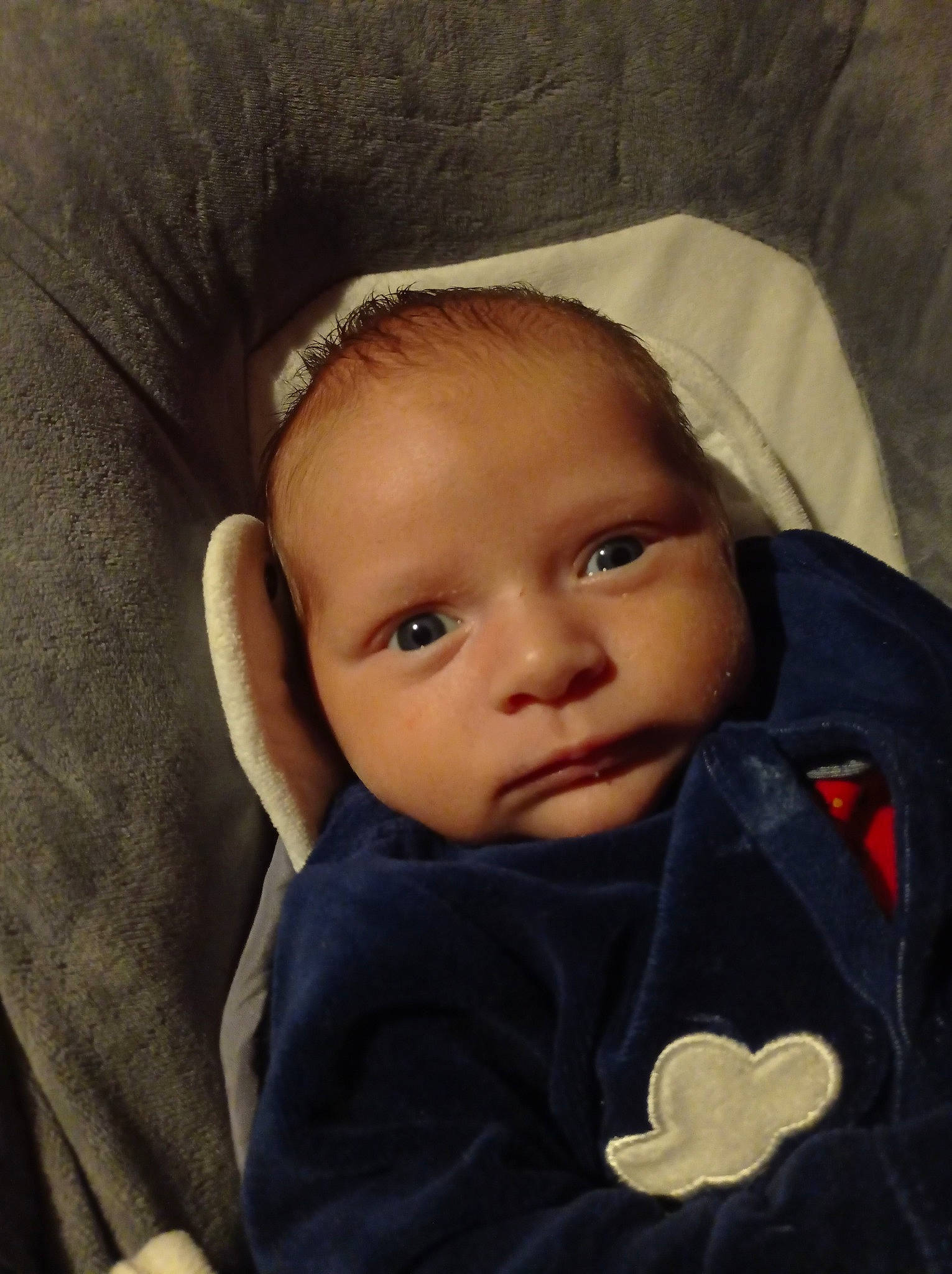 Nathan a rejoint le concours — aidez-le/la à gagner de superbes lots ! baby, cheek, chin, comfort, cool, ear, eye, eyebrow, eyelash, face, forehead, head, headgear, iris, lip, nose, outerwear, person, skin, sleeve