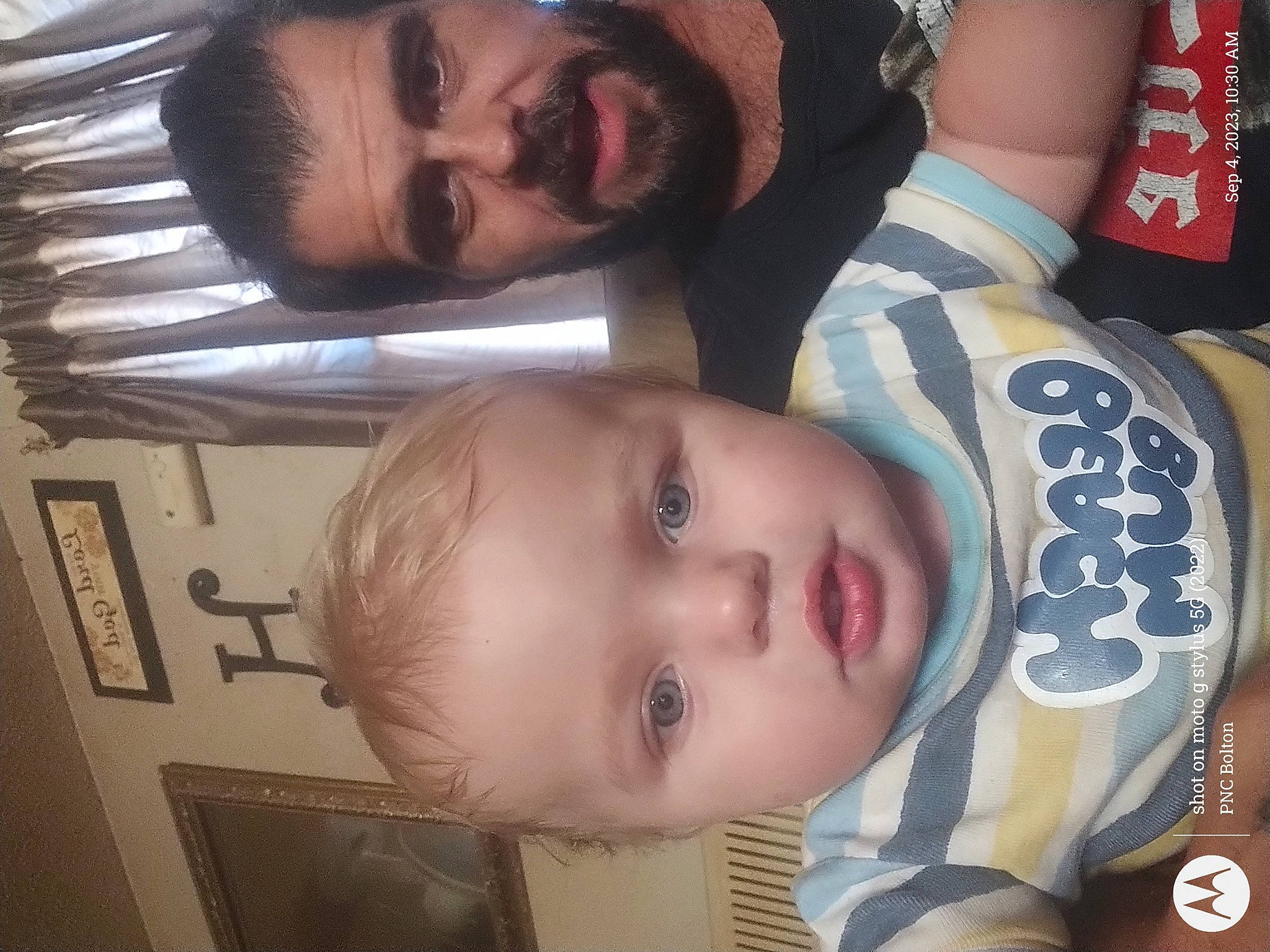 Robert is registered to the contest to win money with this photo: cheek, chin, ear, eye, eyebrow, eyelash, face, forehead, gesture, hairstyle, happy, head, iris, lip, mouth, nose, organ, person, skin, smile