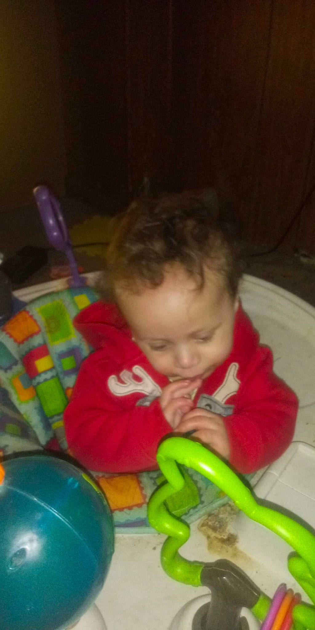 Davonta is registered to the contest to win money with this photo: baby, child, eating, person, play, toddler