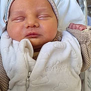 Eden participe au concours pour gagner de l'argent avec cette photo : baby, newborn, sleeping, infant, hat, blanket, clothing, cozy, hospital, bassinet, face, peaceful, child, person, cute, soft, portrait, closeup, resting, wrapped