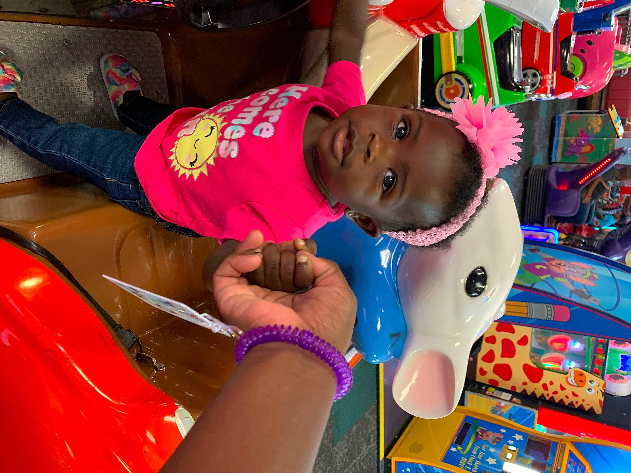 Dakotah joined the competition — help win amazing prizes! artist, baseball_cap, bumper, cap, child, electric_blue, event, eyewear, fashion_accessory, fun, happy, hat, jewellery, leisure, magenta, necklace, person, pink, sun_hat, t_shirt