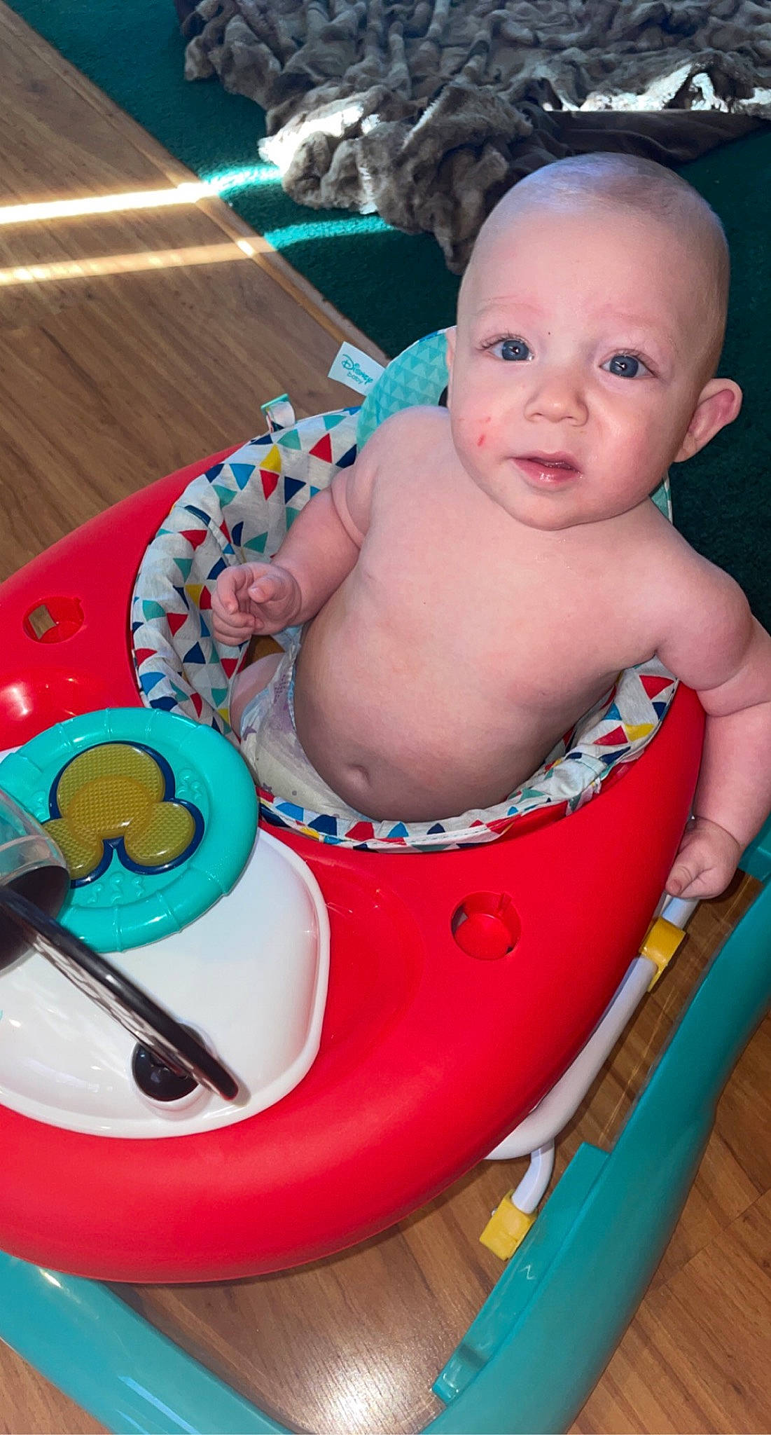 Rowan is registered to the contest to win money with this photo: abdomen, baby, baby_products, baby_safety, baby_toddler_clothing, baby_toys, cheek, chest, child, eye, foot, nose, person, plastic, skin, stomach, toddler, toe, trunk