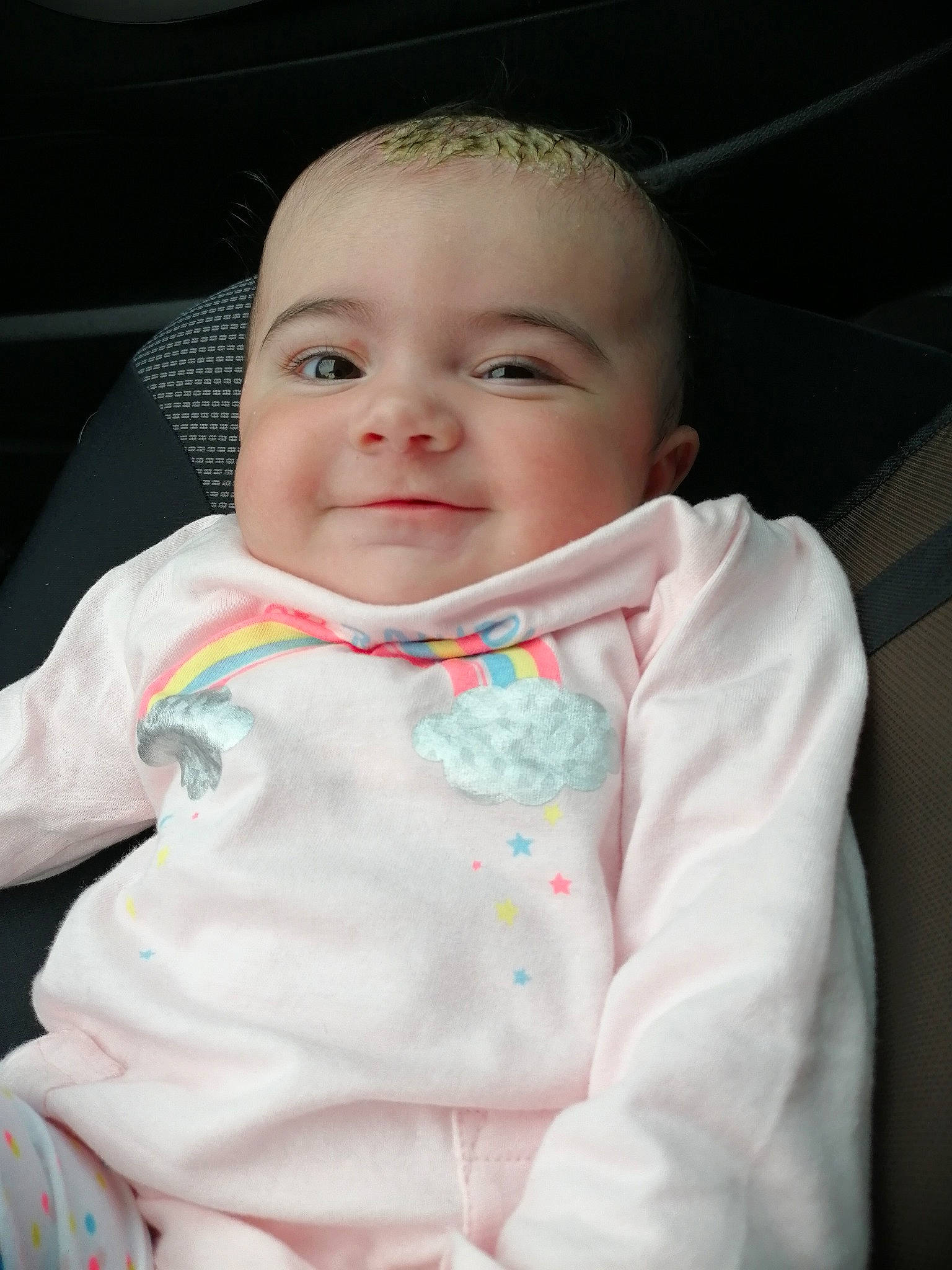 Julia a rejoint le concours — aidez-le/la à gagner de superbes lots ! baby, baby_products, baby_toddler_clothing, beauty, cheek, child, eye, face, head, iris, lip, person, pink, skin, smile, toddler